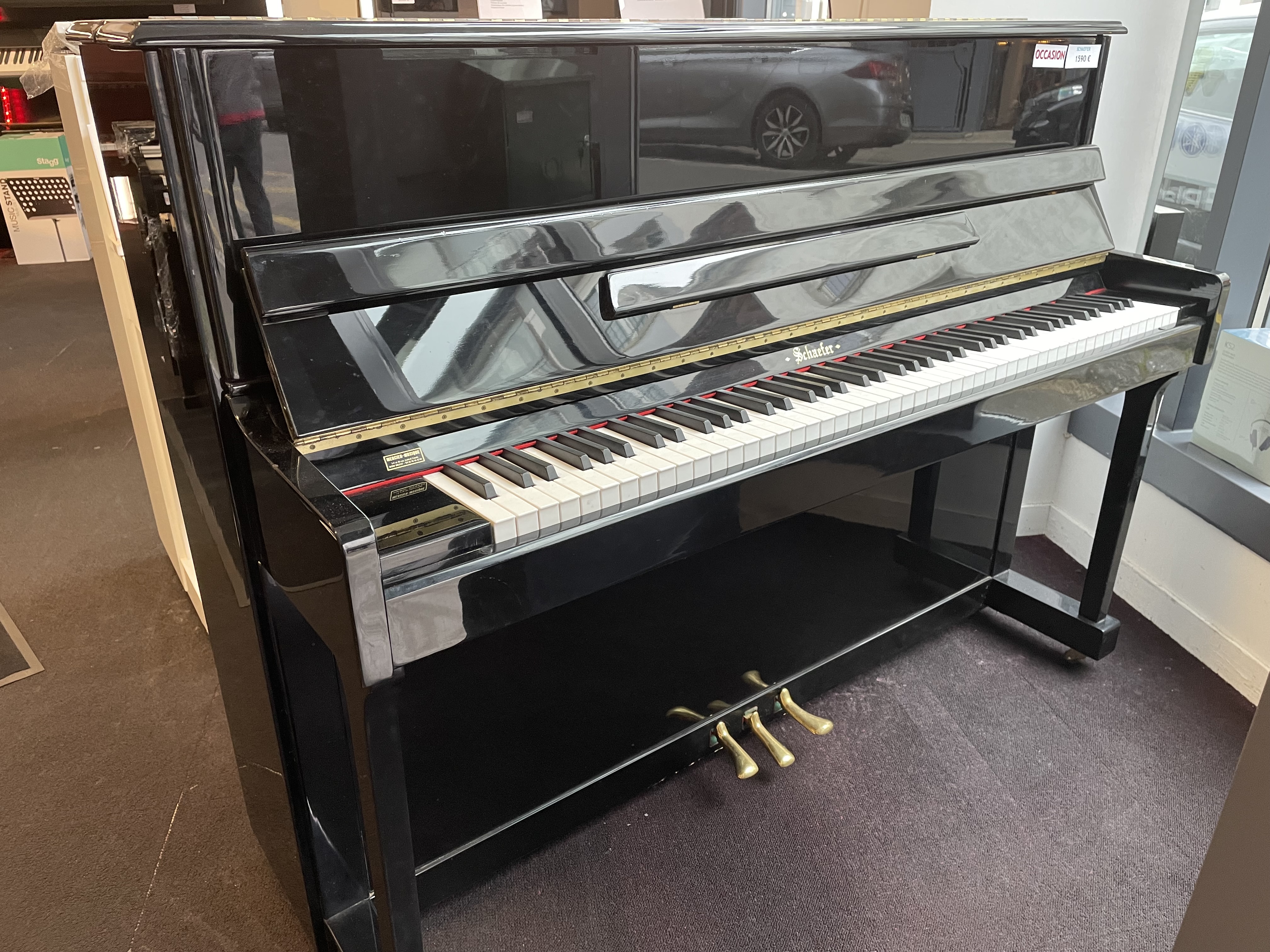 Piano Schaefer 110 noir Brillant